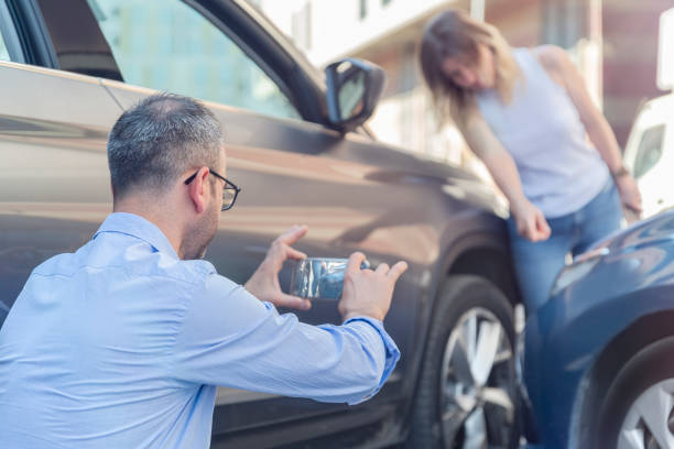 Professional Commercial Auto Insurance technician working in Monfort Heights, OH